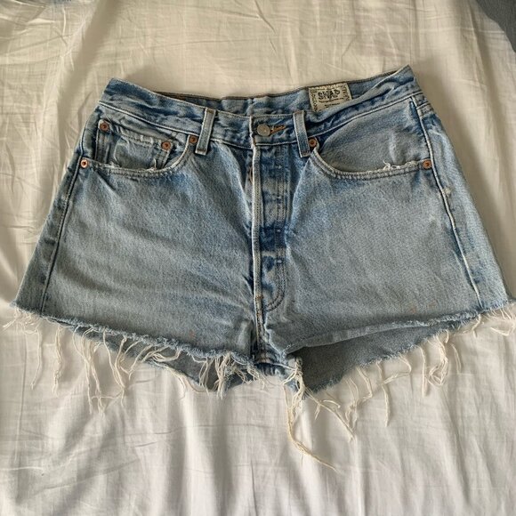 Levi Jean Shorts - Picture 1 of 4